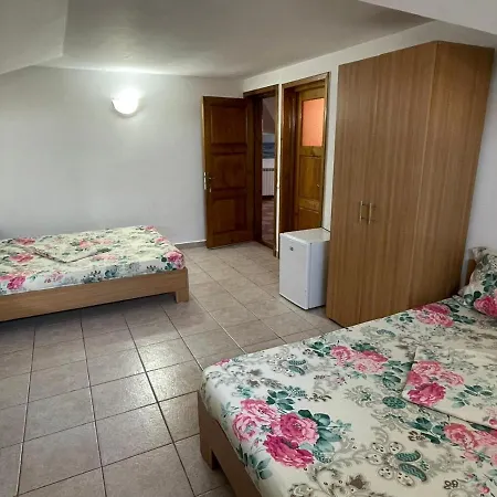 Vila Nadia Hotel 3*